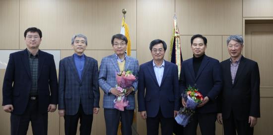 [17.2.3] 기부자 감사패 전달식 열려